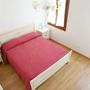 Nina Venise